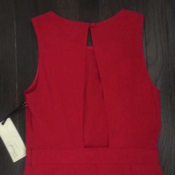 Dress - Picture 4 of 4